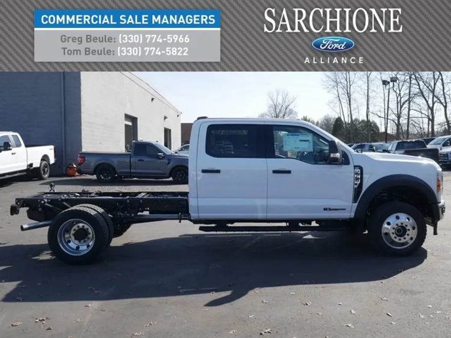 2025 Ford F-550 photo 1