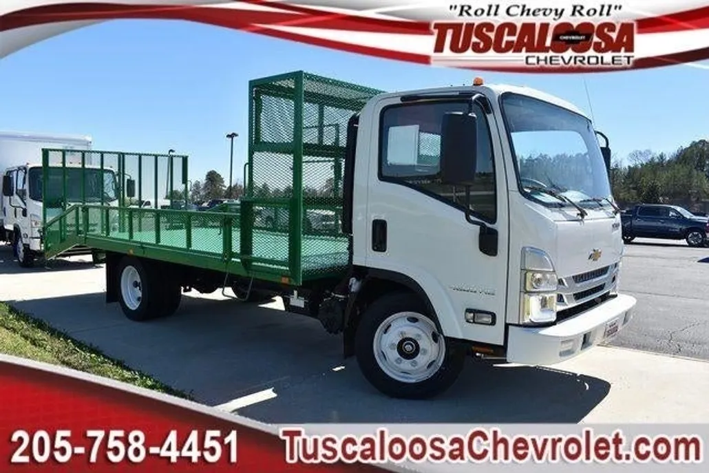 2025 Chevrolet Silverado 4500HD photo 1