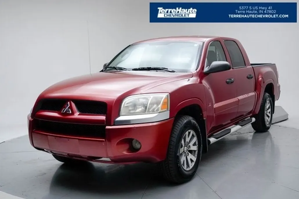 2007 Mitsubishi Raider SE photo 1