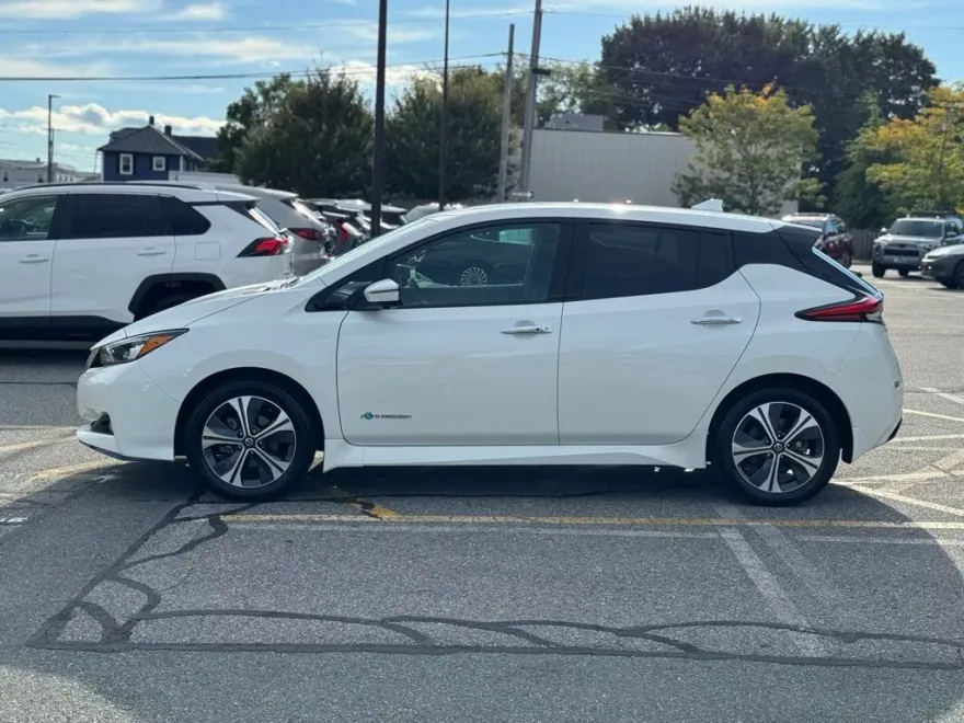 2019 Nissan Leaf SL Plus photo 1