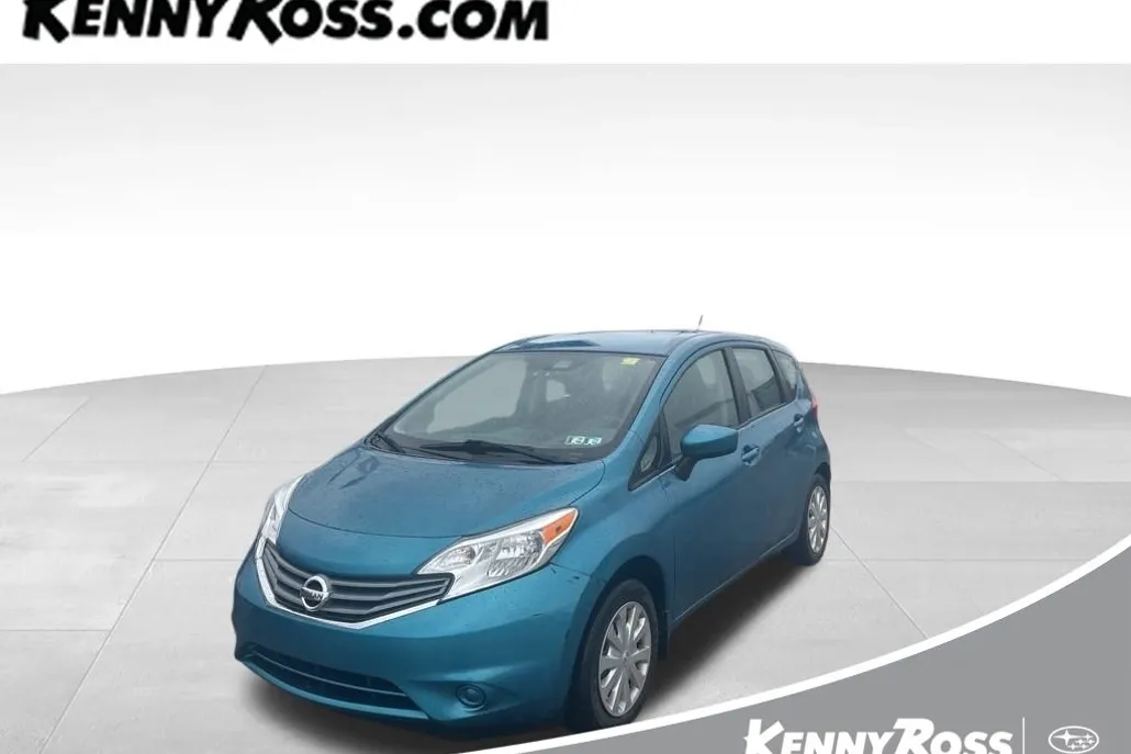 2015 Nissan Versa Note SV photo 1
