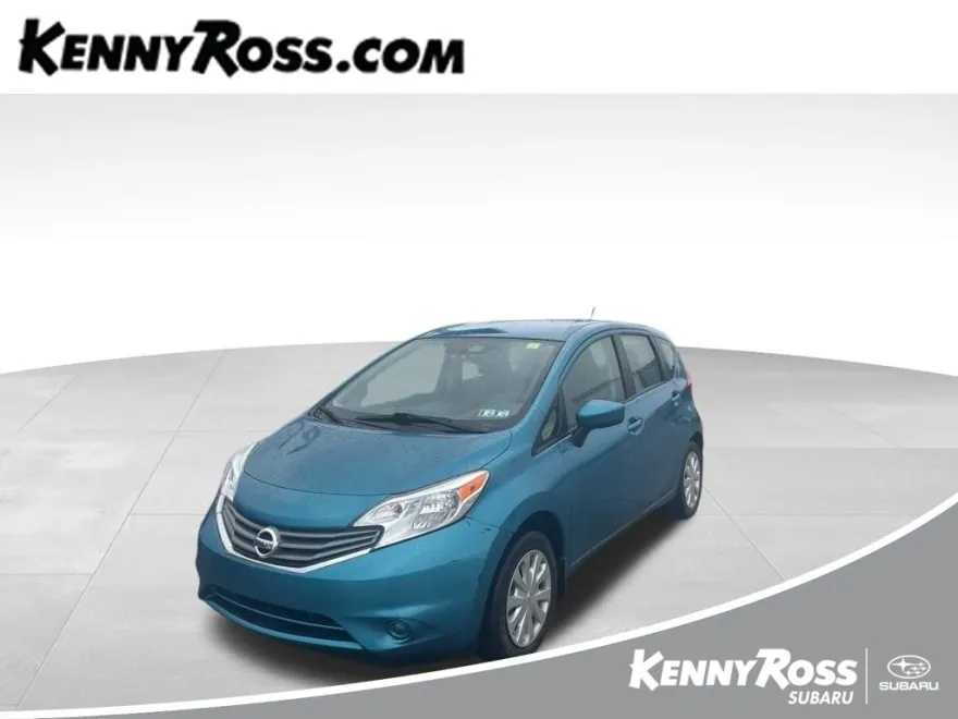 2015 Nissan Versa Note SV photo 1