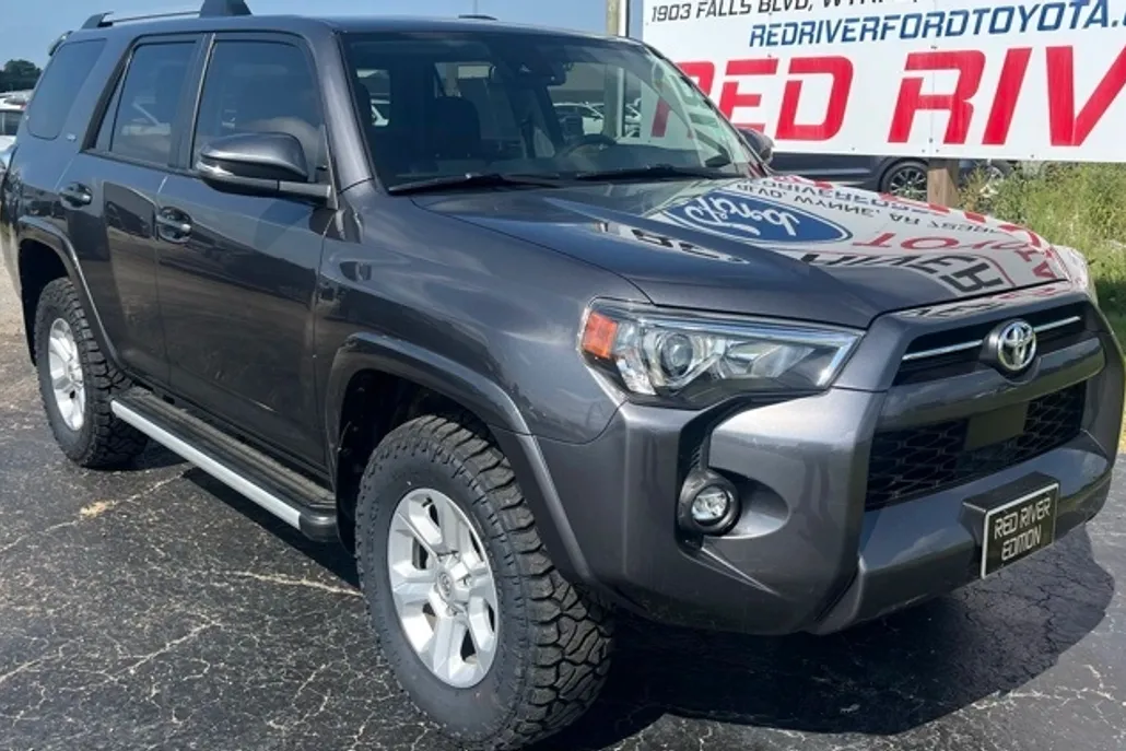 2022 Toyota 4Runner SR5 Premium photo 1