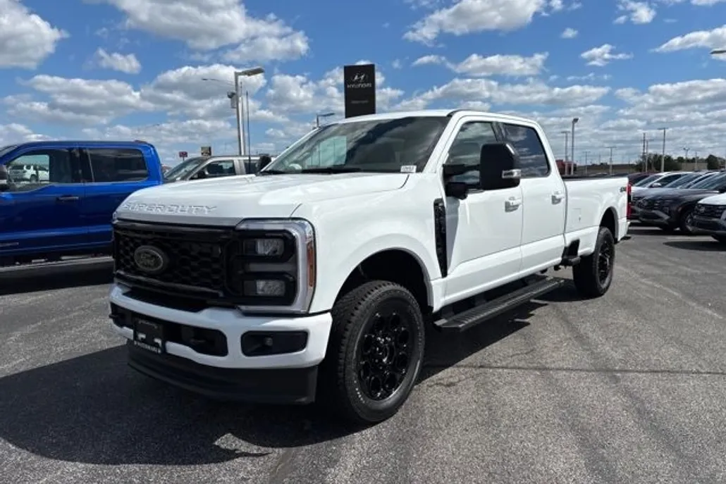 2026 Ford F-250 XLT photo 1