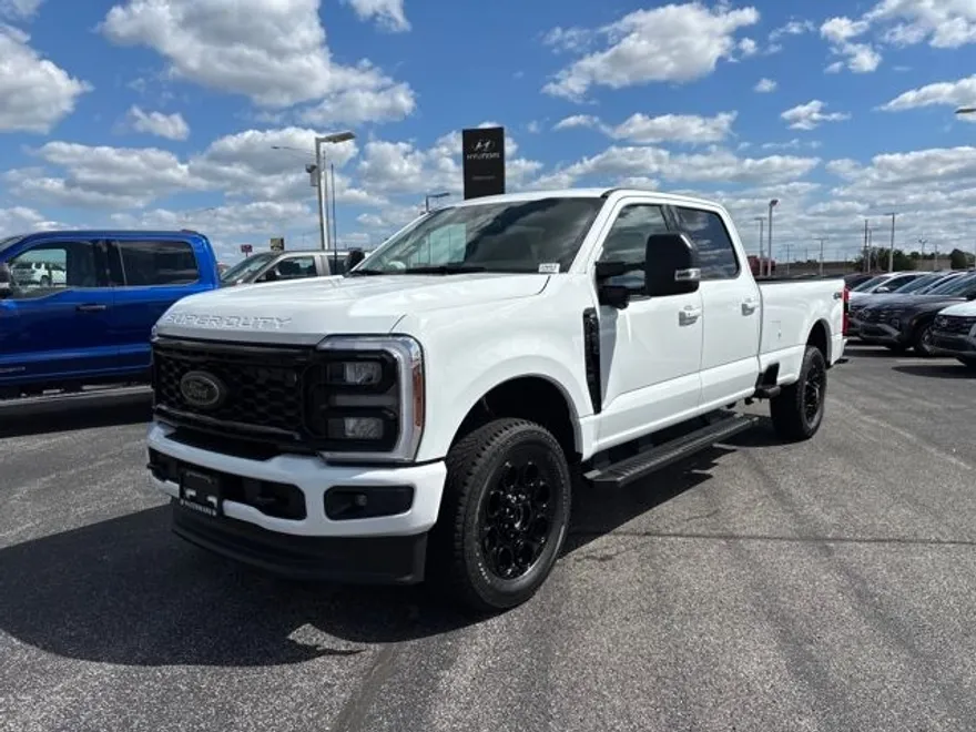 2026 Ford F-250 XLT photo 1