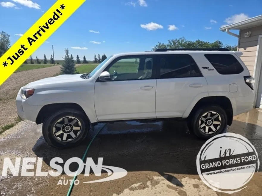 2023 Toyota 4Runner TRD Premium photo 1