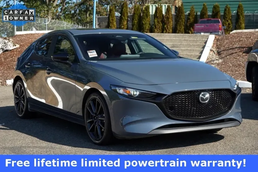 2024 Mazda Mazda3 2.5 s Carbon photo 1