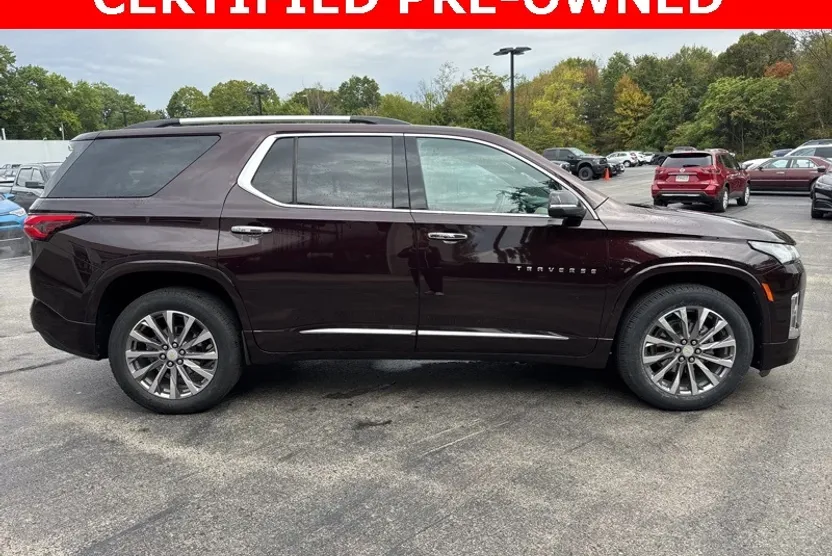 2022 Chevrolet Traverse Premier photo 1