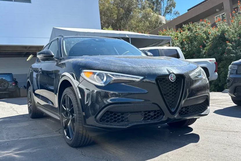 2020 Alfa Romeo Stelvio Base photo 1