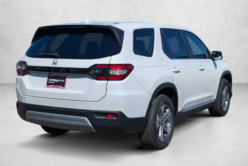 2025 Honda Pilot EX-L photo 1