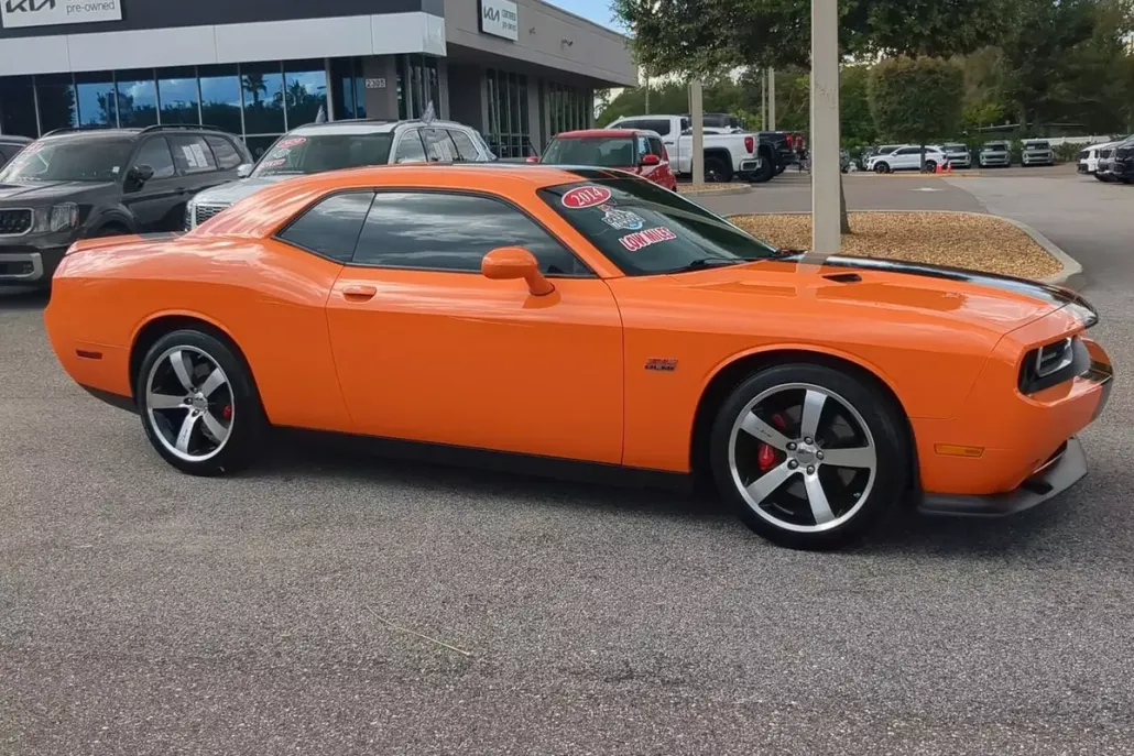 2014 Dodge Challenger SRT8 photo 1