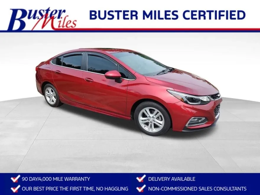 2018 Chevrolet Cruze LT photo 1