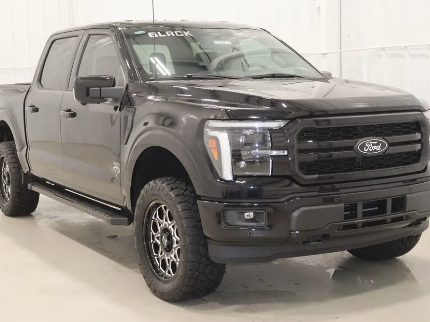 2025 Ford F-150 Lariat photo 1