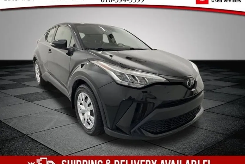 2020 Toyota C-HR LE photo 1