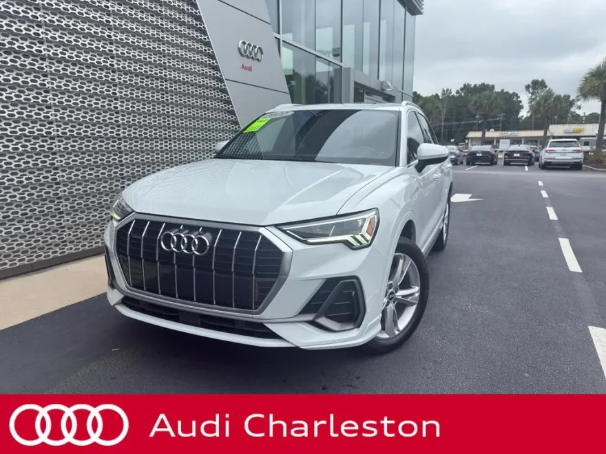 2022 Audi Q3 45 TFSI S line Premium photo 1