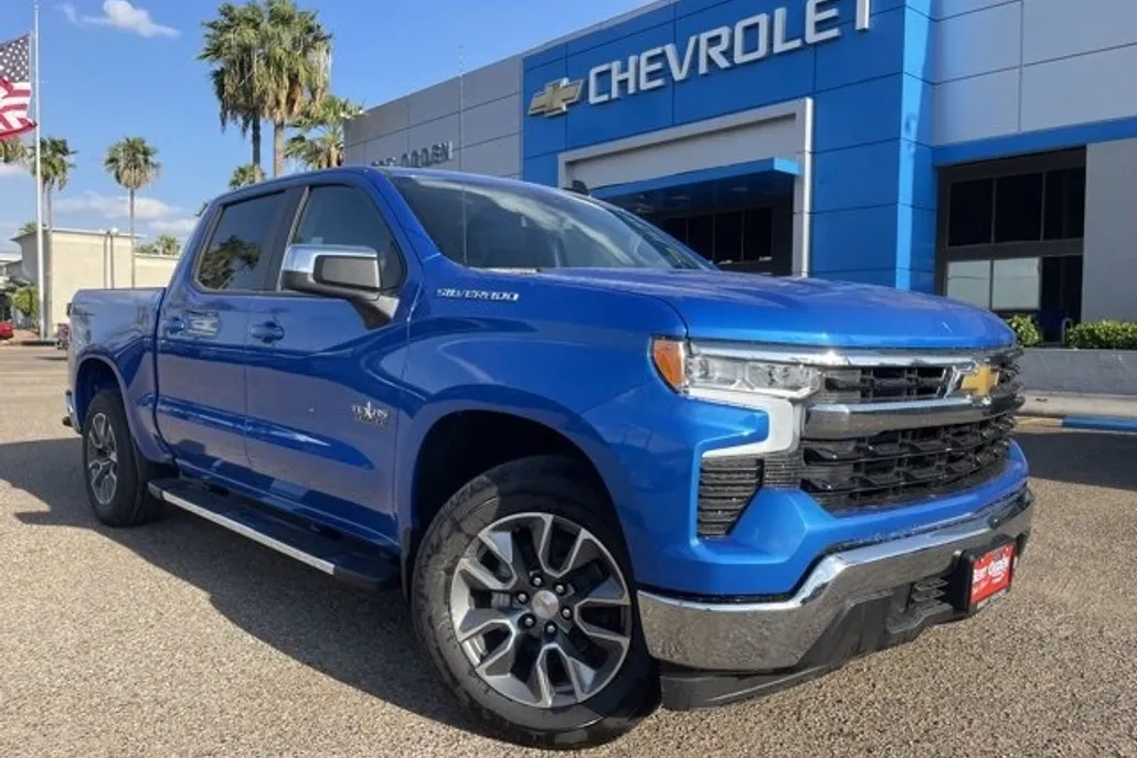 2026 Chevrolet Silverado 1500 LT photo 1