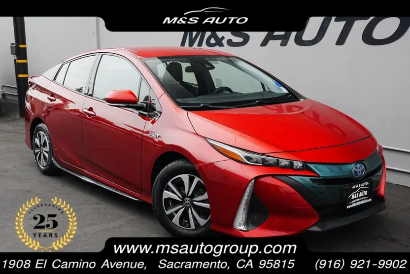 2018 Toyota Prius Prime Plus Premium Advanced photo 1