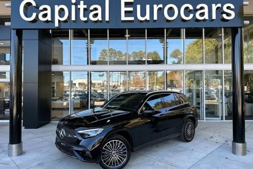 2025 Mercedes Benz GLC 350e 4MATIC photo 1