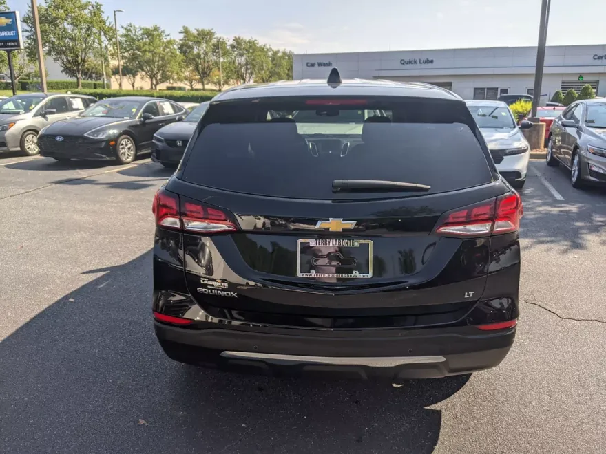 2023 Chevrolet Equinox LT photo 1