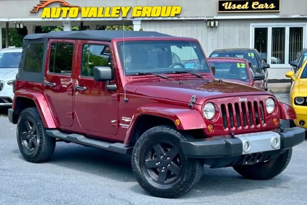 2012 Jeep Wrangler Unlimited Sahara Sport photo 1