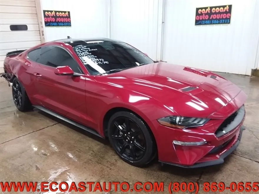 2020 Ford Mustang photo 1
