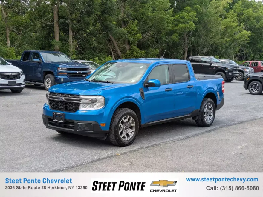 2022 Ford Maverick XLT photo 1