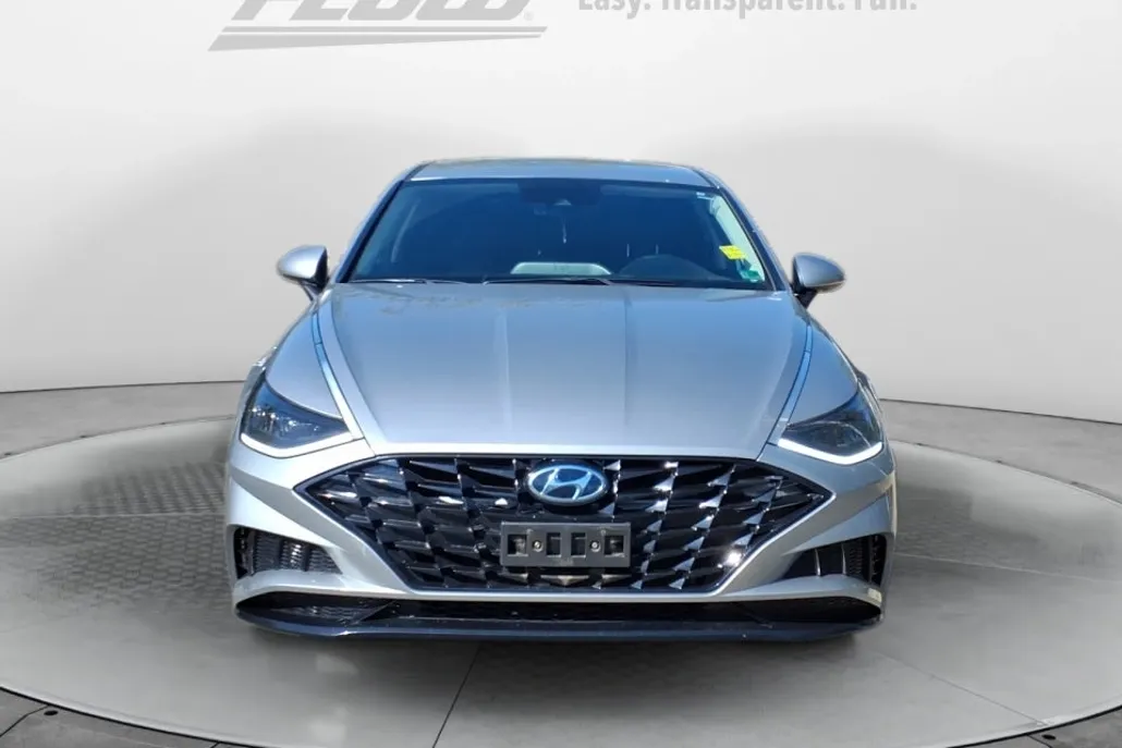 2020 Hyundai Sonata SEL photo 1