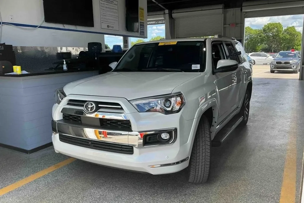 2024 Toyota 4Runner Limited photo 1