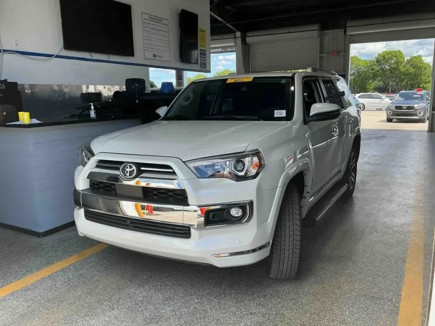 2024 Toyota 4Runner Limited photo 1