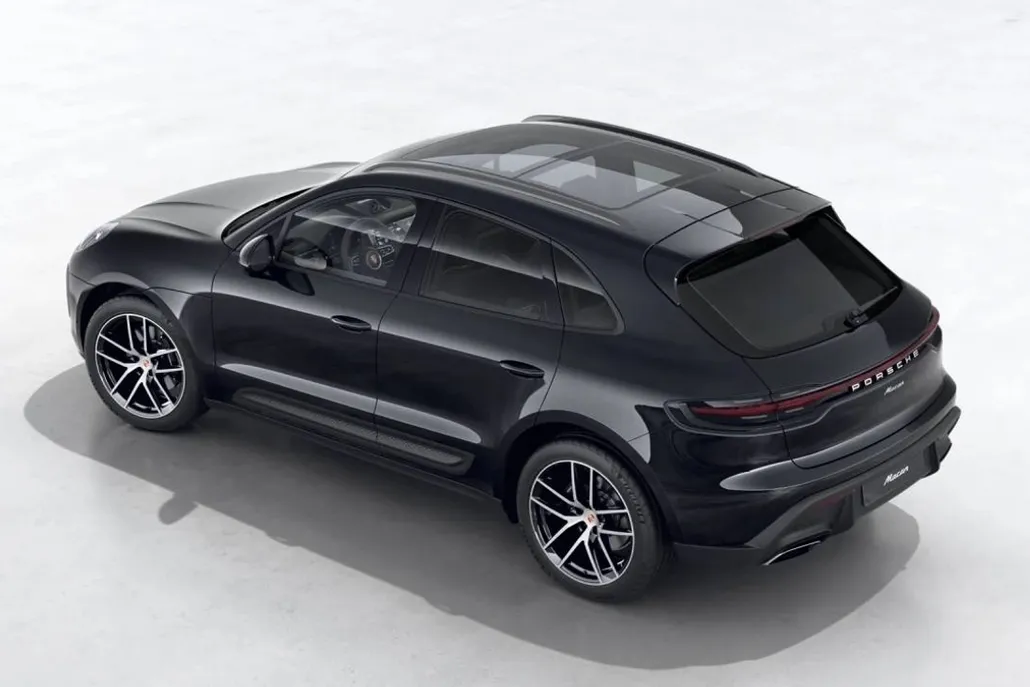 2026 Porsche Macan T photo 1