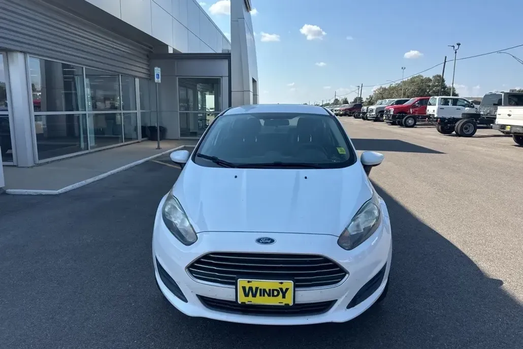2019 Ford Fiesta S photo 1