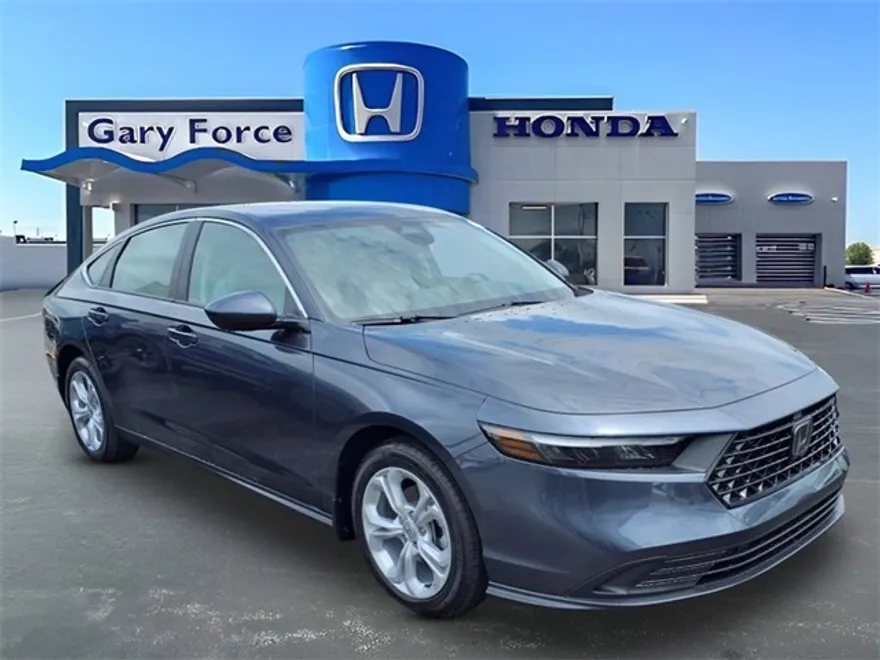 2025 Honda Accord LX photo 1