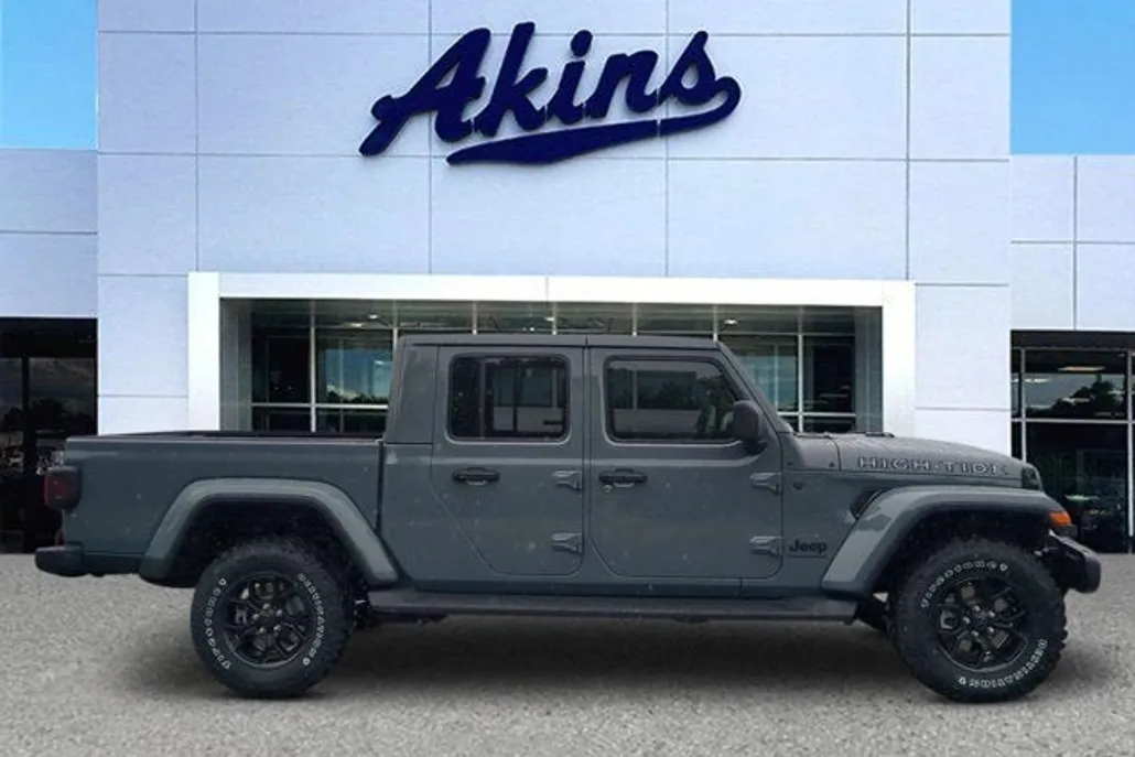 2025 Jeep Gladiator Sport photo 1