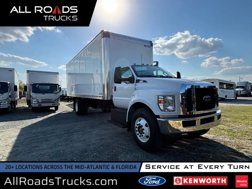 2025 Ford F-650 Base photo 1