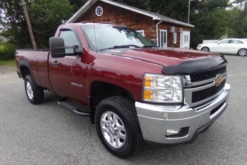 2013 Chevrolet Silverado 2500HD LT photo 1