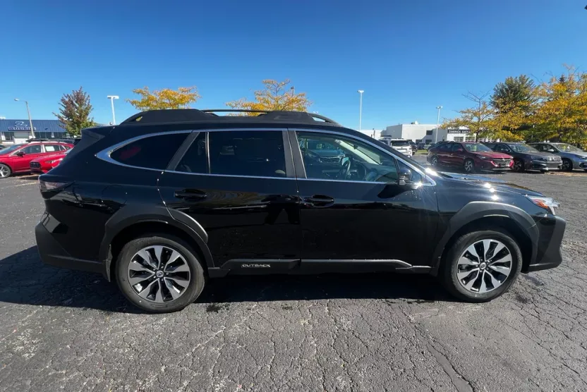 2024 Subaru Outback Limited photo 1