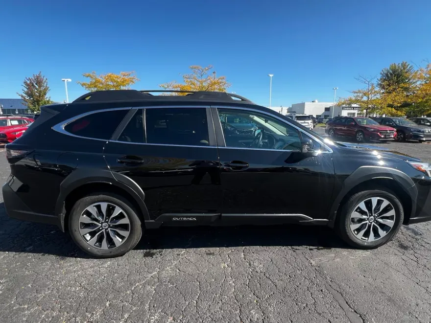2024 Subaru Outback Limited photo 1