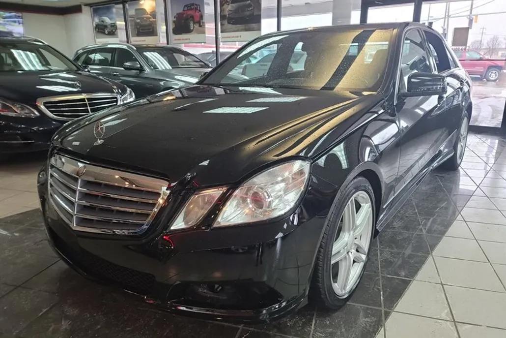 2011 Mercedes Benz E 350 photo 1
