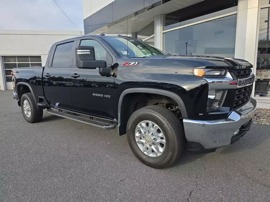 2021 Chevrolet Silverado 2500HD LT photo 1