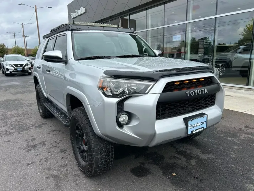 2018 Toyota 4Runner SR5 Premium photo 1