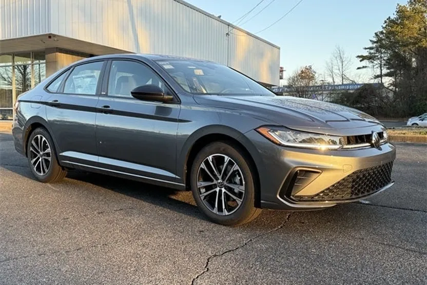 2026 Volkswagen Jetta Sport photo 1