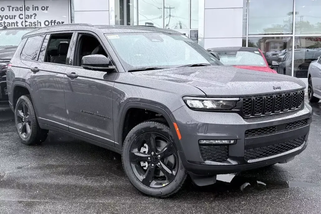 2025 Jeep Grand Cherokee Limited photo 1