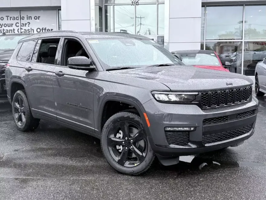 2025 Jeep Grand Cherokee Limited photo 1