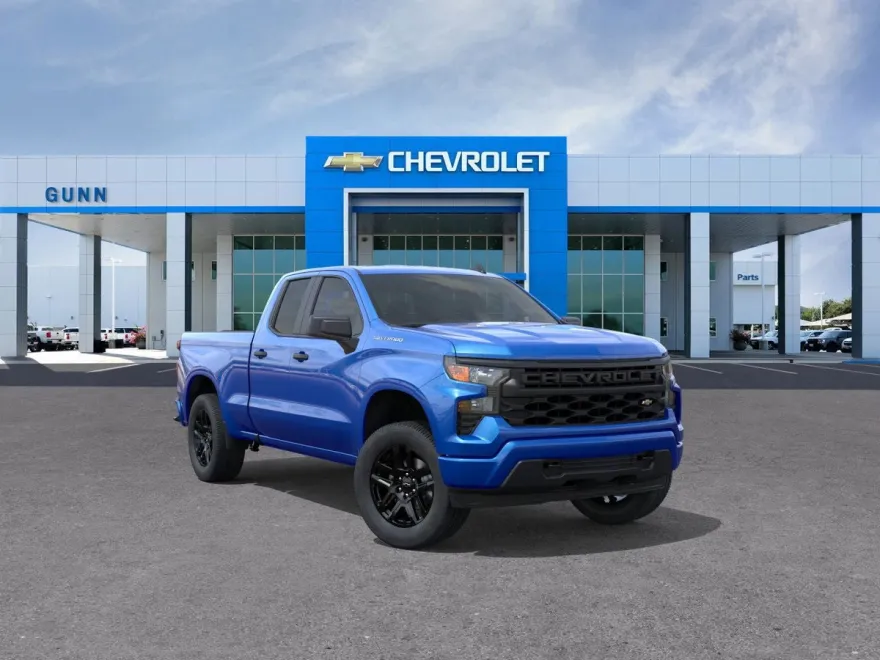 2026 Chevrolet Silverado 1500 Custom photo 1