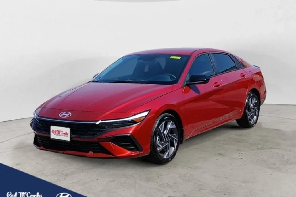 2025 Hyundai Elantra SEL Sport photo 1