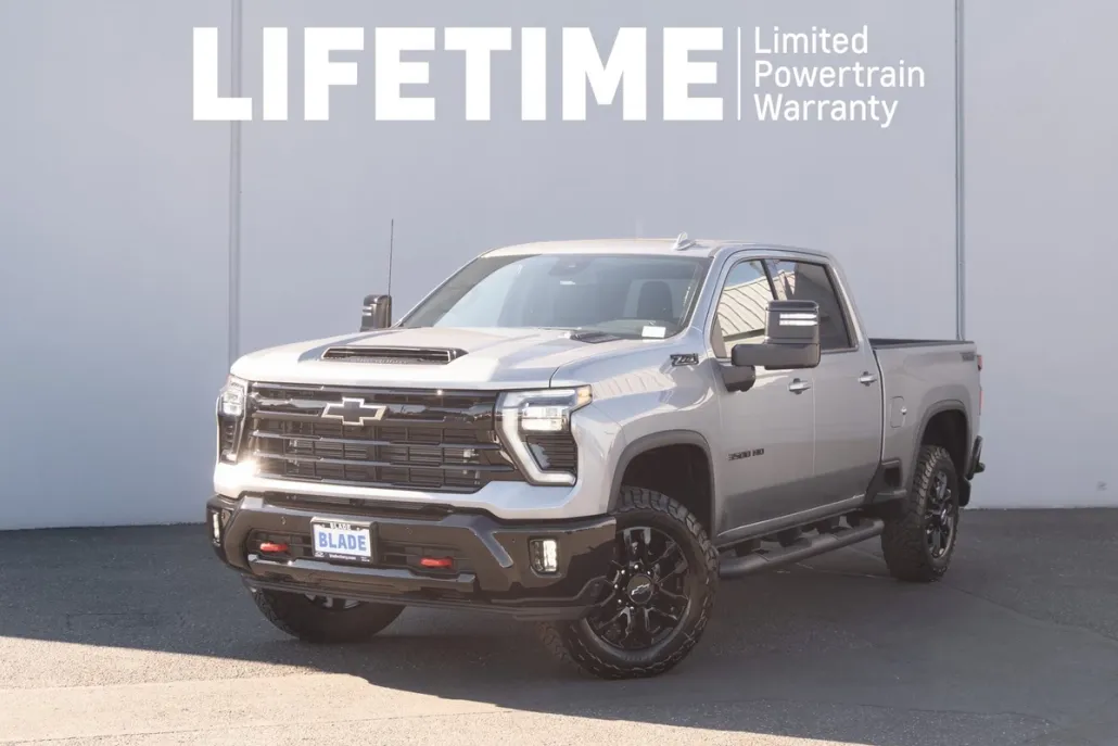 2025 Chevrolet Silverado 3500HD LTZ photo 1