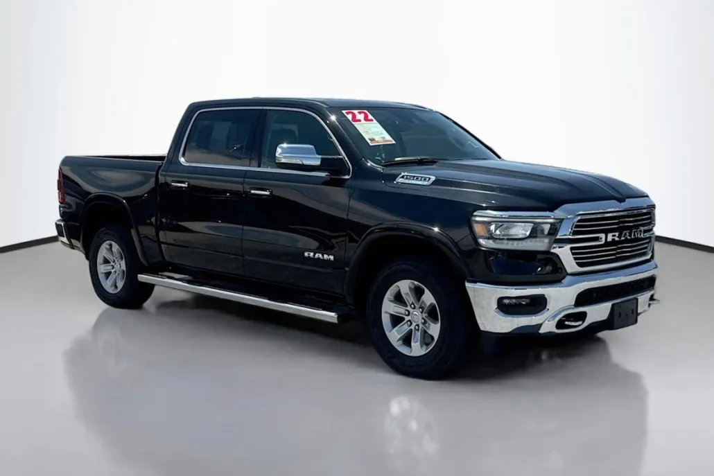 2022 Ram 1500 Laramie photo 1