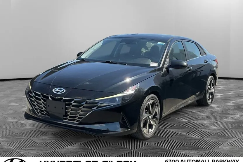 2022 Hyundai Elantra SEL photo 1