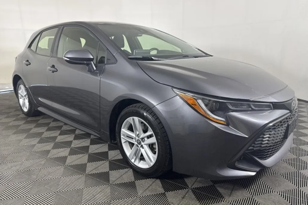 2022 Toyota Corolla SE photo 1