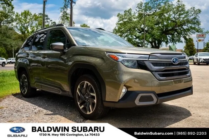 2020 Subaru Forester Touring photo 1
